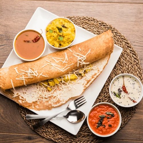 Paneer Dosa & Vada Combo